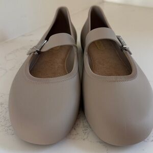MELISSA Soft Ballerina Flats Maryjane Color Dark Beige Womens Size 9
